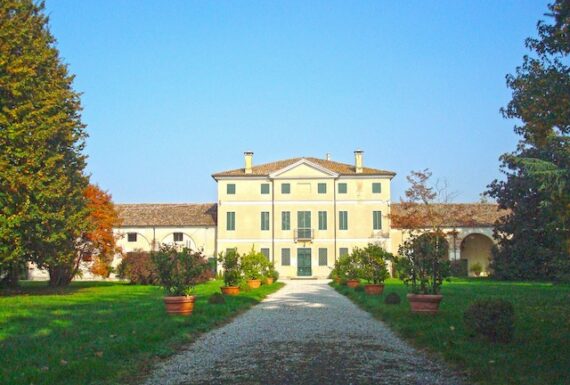 Villa Bertagna – stile e fascino di metà ‘800